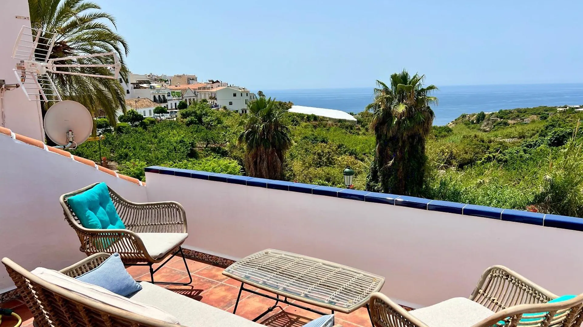 Sea View Apartament With Sauna And Pool In Maro 0*,