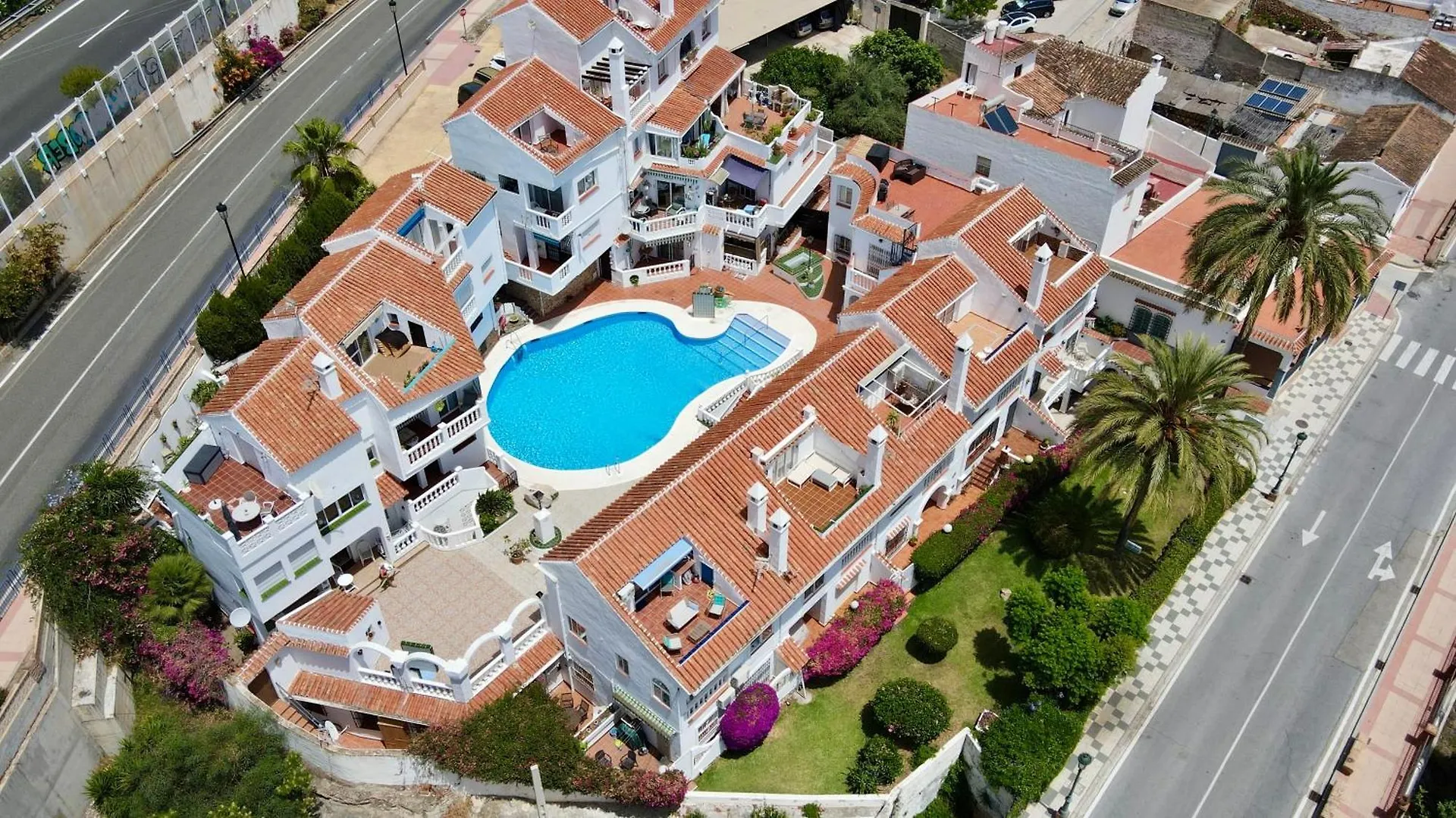 Sea View Apartament With Sauna And Pool In Maro
